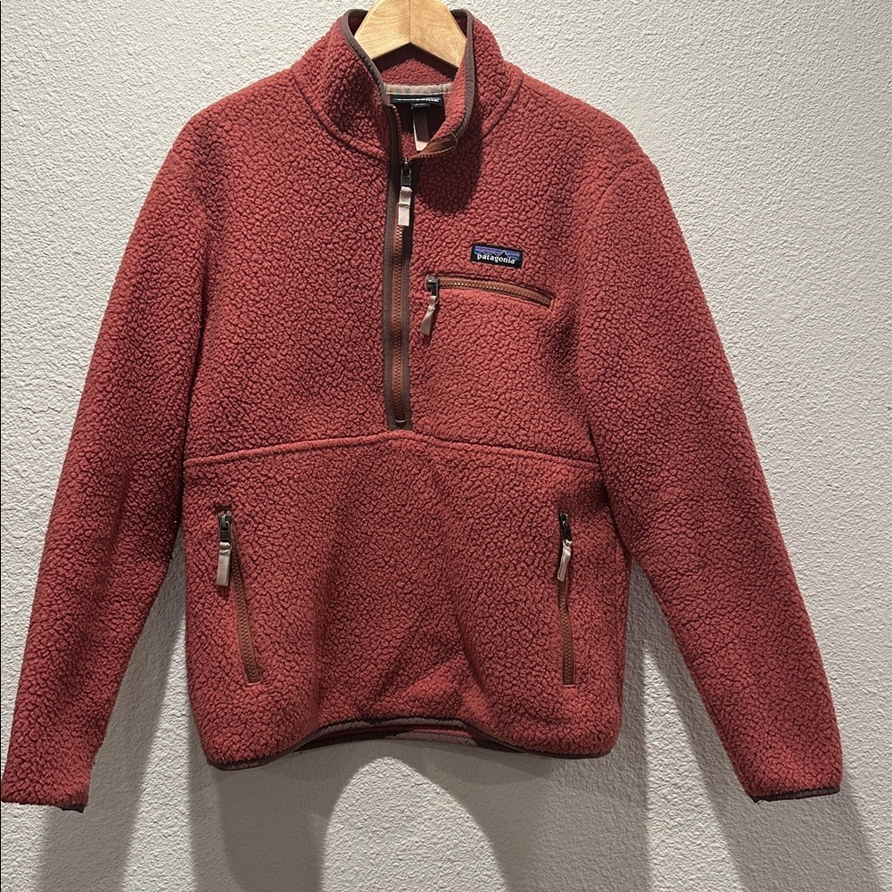 Patagonia Women's Brick Red Fleece Pullover Jacket